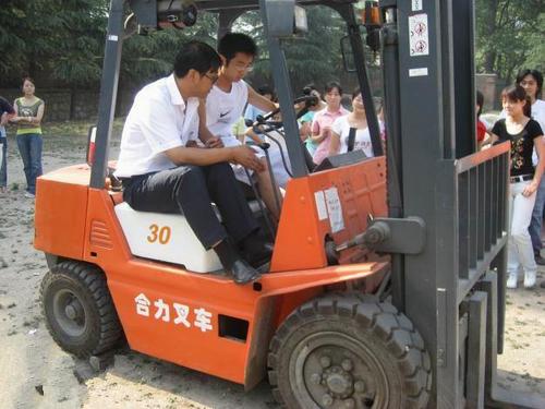 中环学校 焊工培训毕业照