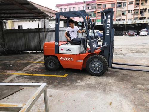 中环学校 焊工培训毕业照